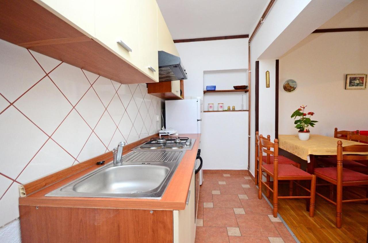 Apartments Ivanka Krk Town Esterno foto