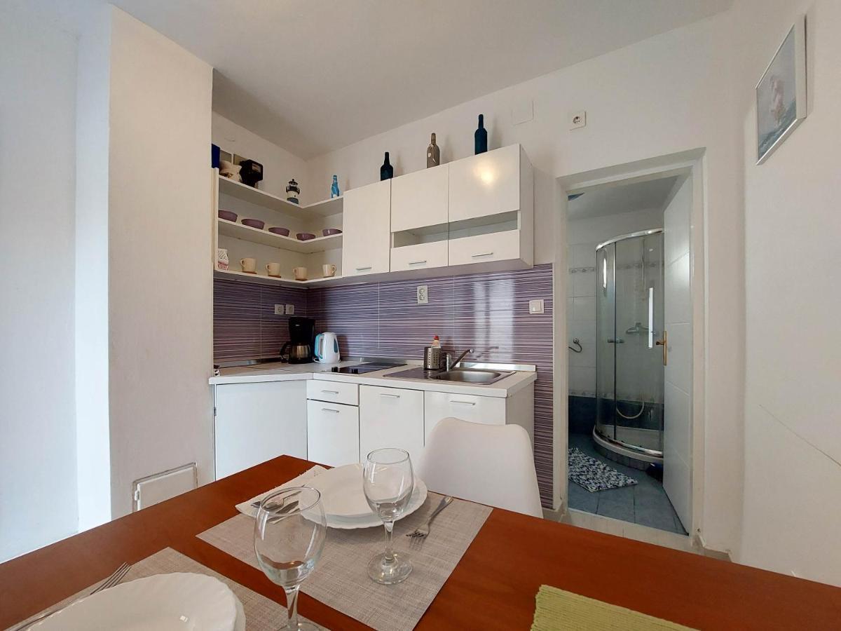 Apartments Ivanka Krk Town Esterno foto